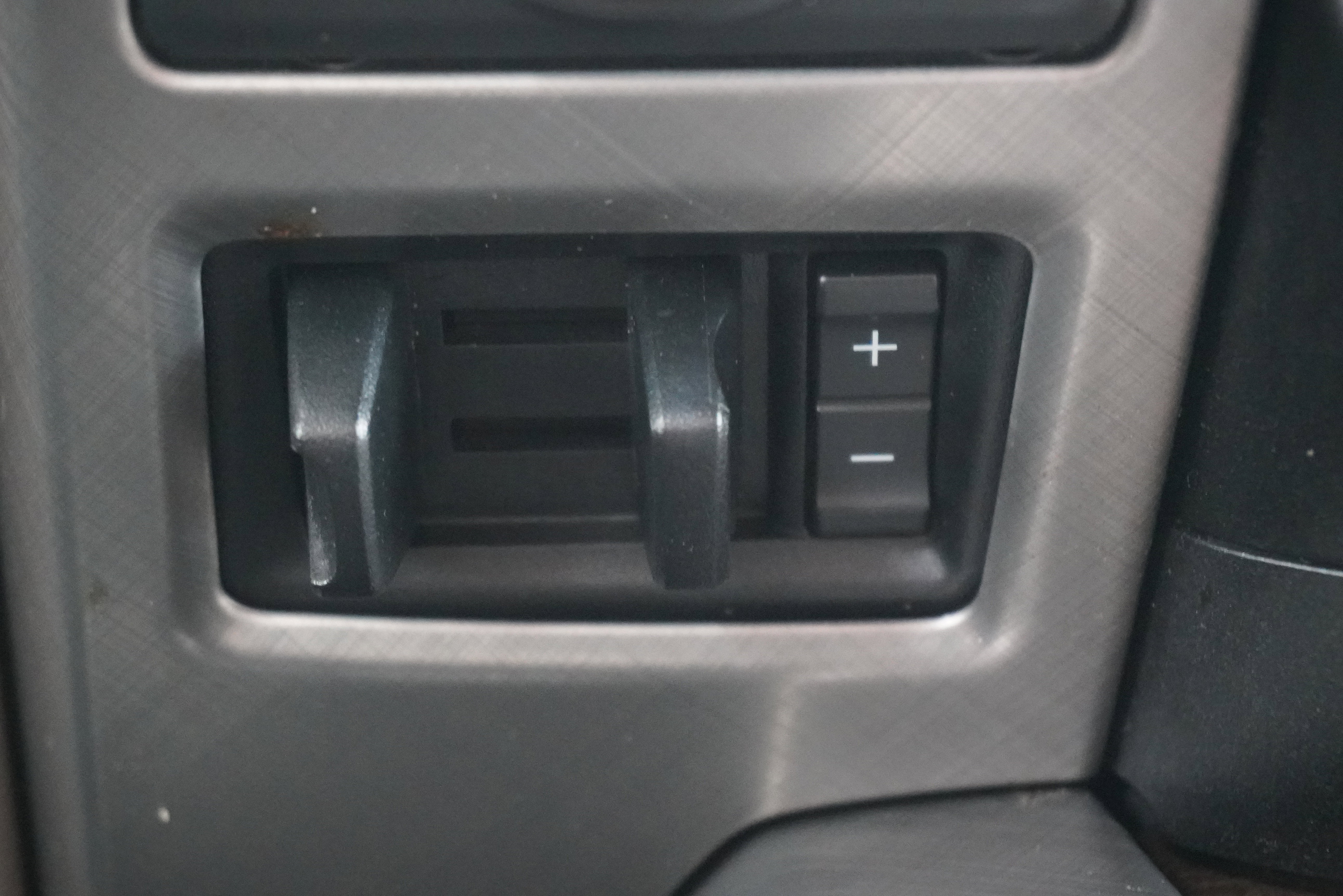 Used 2019 Ford F150 Limited w/ Trailer Tow Package image 24