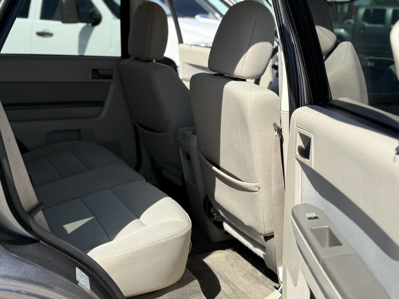 Used 2010 Ford Escape XLT image 7