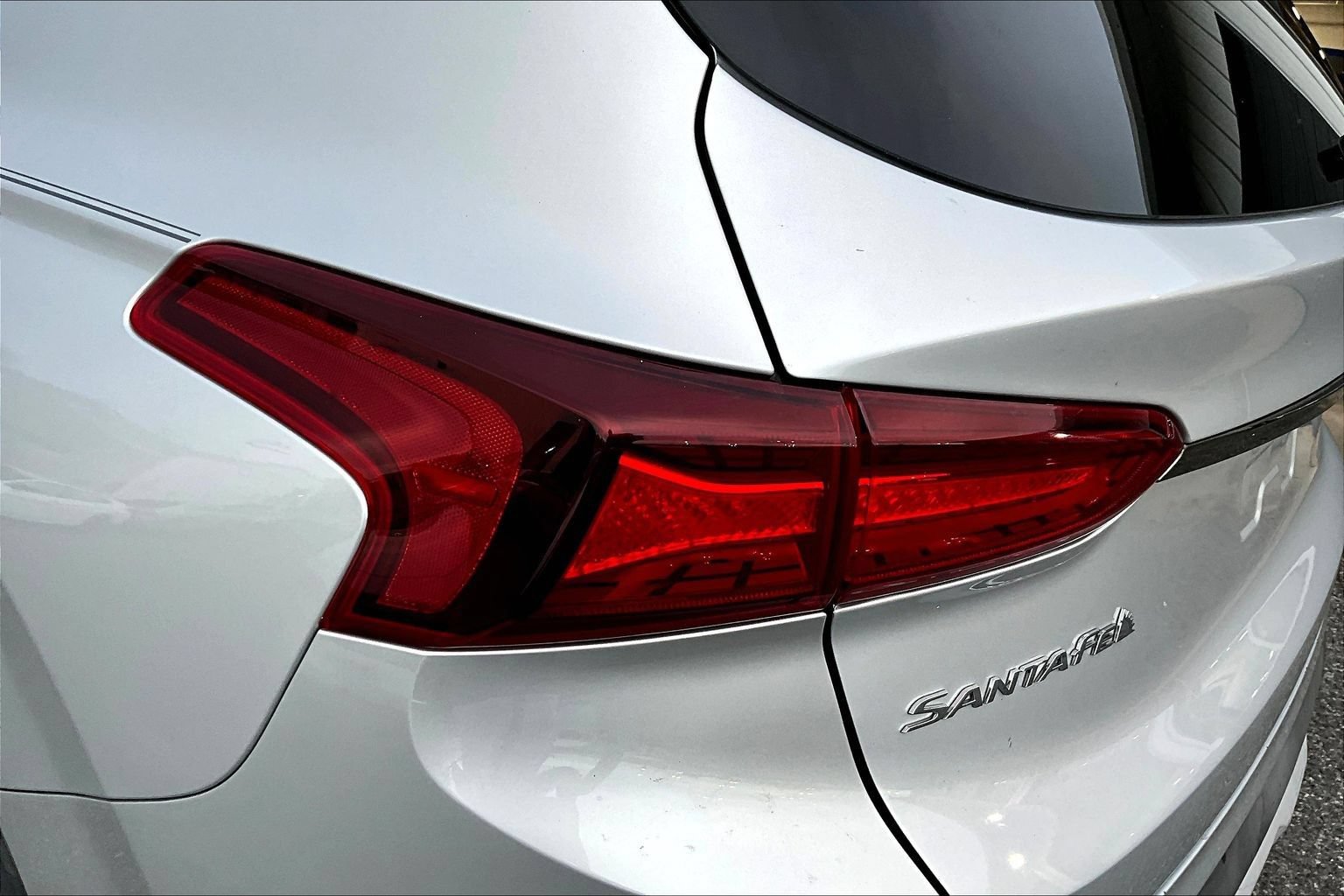 Used 2020 Hyundai Santa Fe Limited FWD image 23