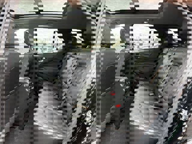 Used 2023 Chevrolet Equinox Premier image 14