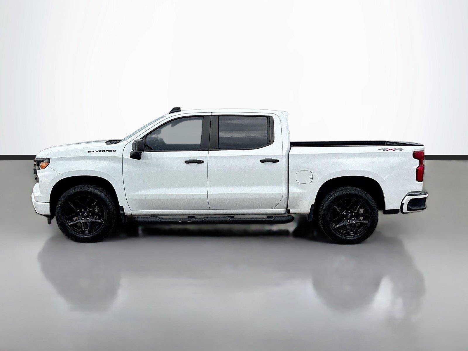 Used 2022 Chevrolet Silverado 1500 Custom w/ Rally Edition AWD/4WD image 8