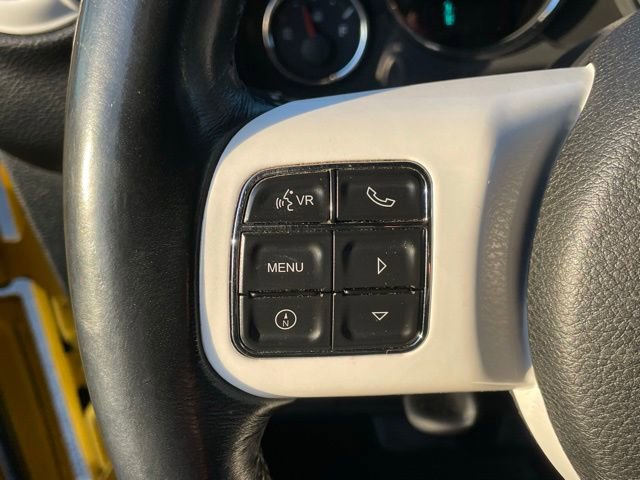 Used 2015 Jeep Wrangler Unlimited Sahara image 16