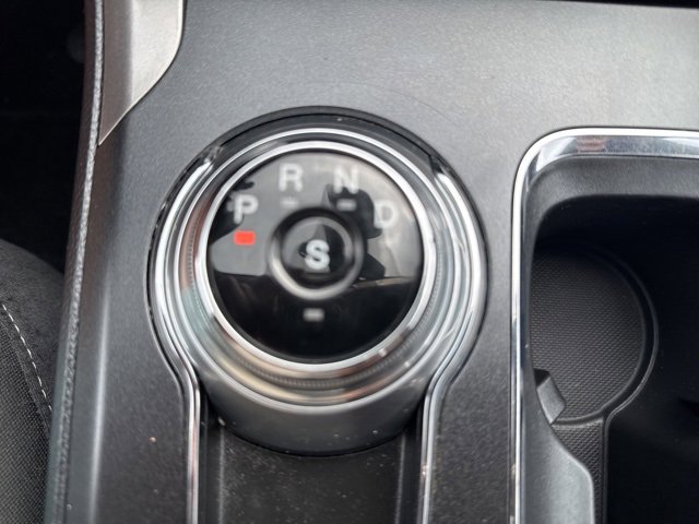 Used 2019 Ford Fusion SE image 28