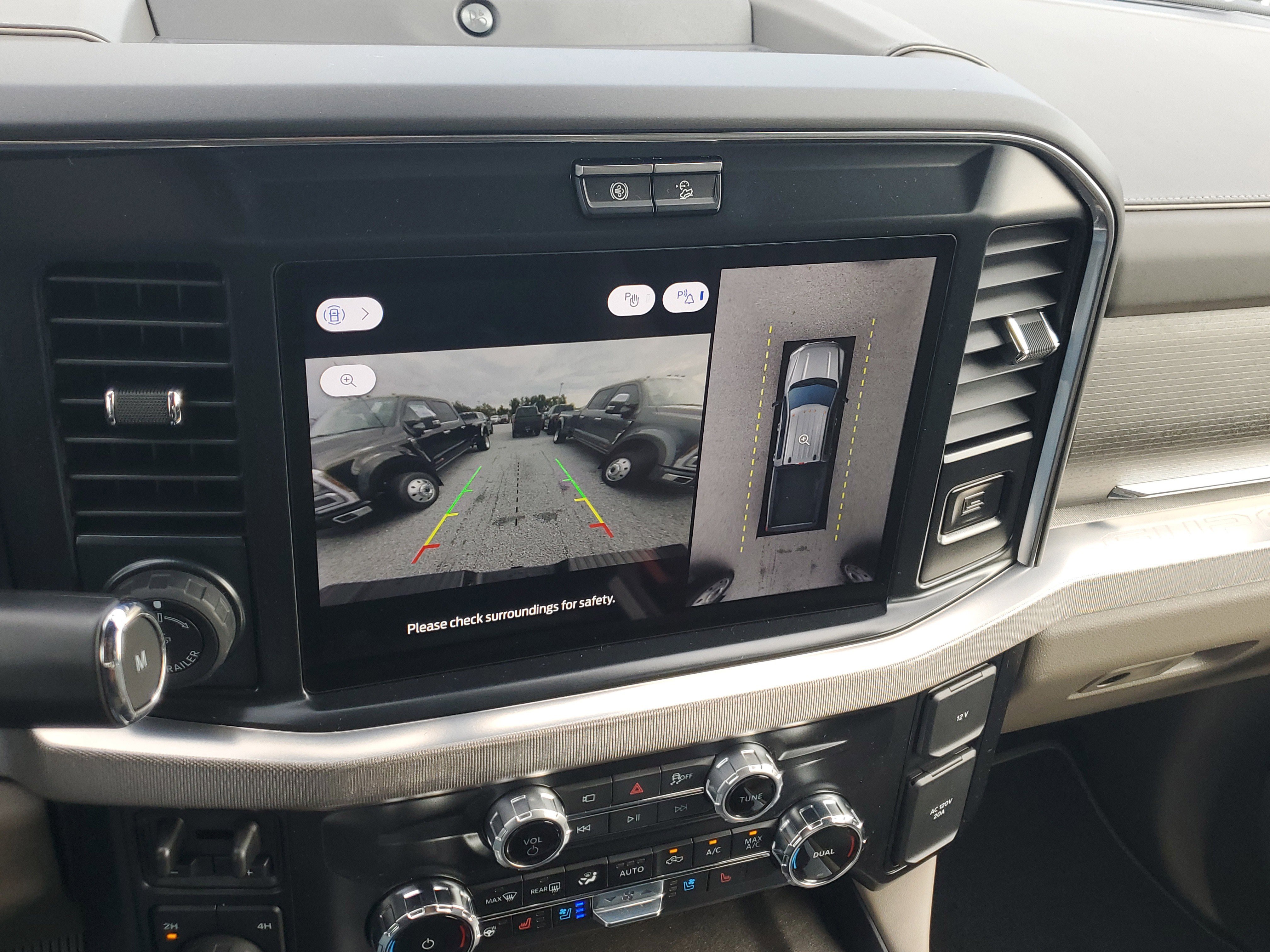 New 2026 Ford F450 Platinum w/ Platinum Plus Package image 19