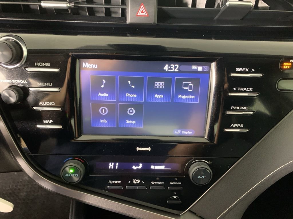 Used 2020 Toyota Camry SE image 24