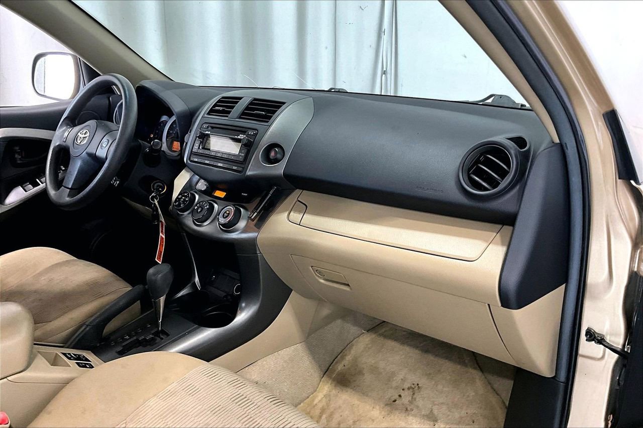 Used 2012 Toyota RAV4 FWD w/ Value Pkg image 28
