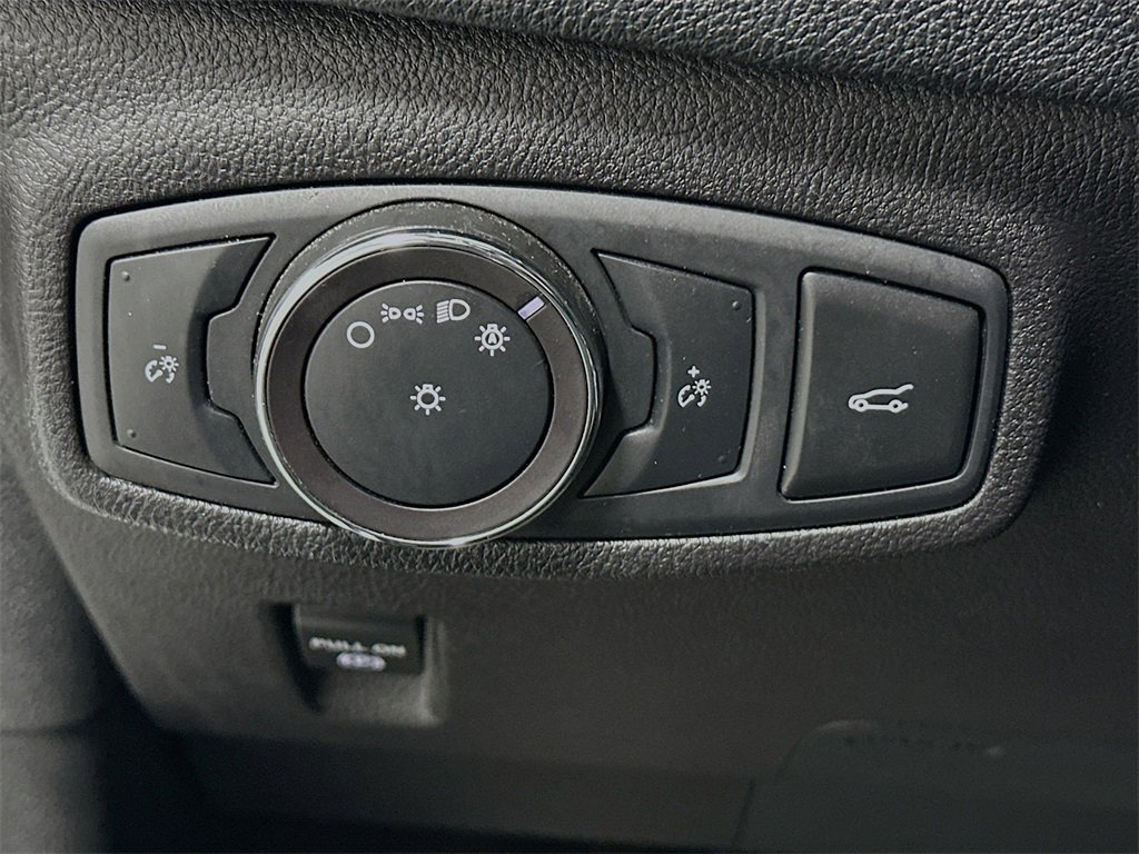 Used 2019 Lincoln MKC Reserve w/ MKC Climate Package image 11