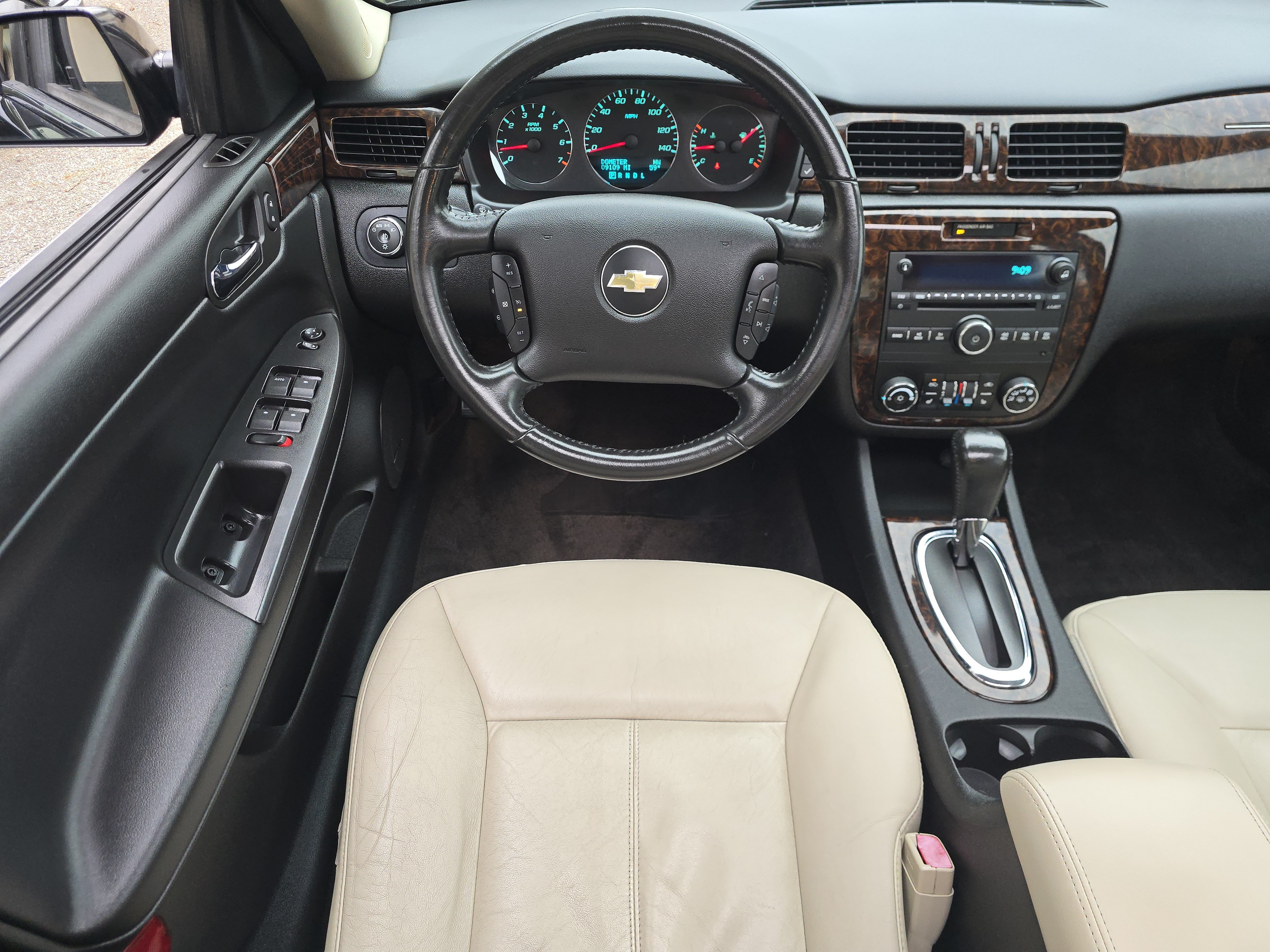 Used 2014 Chevrolet Impala LTZ FWD image 20