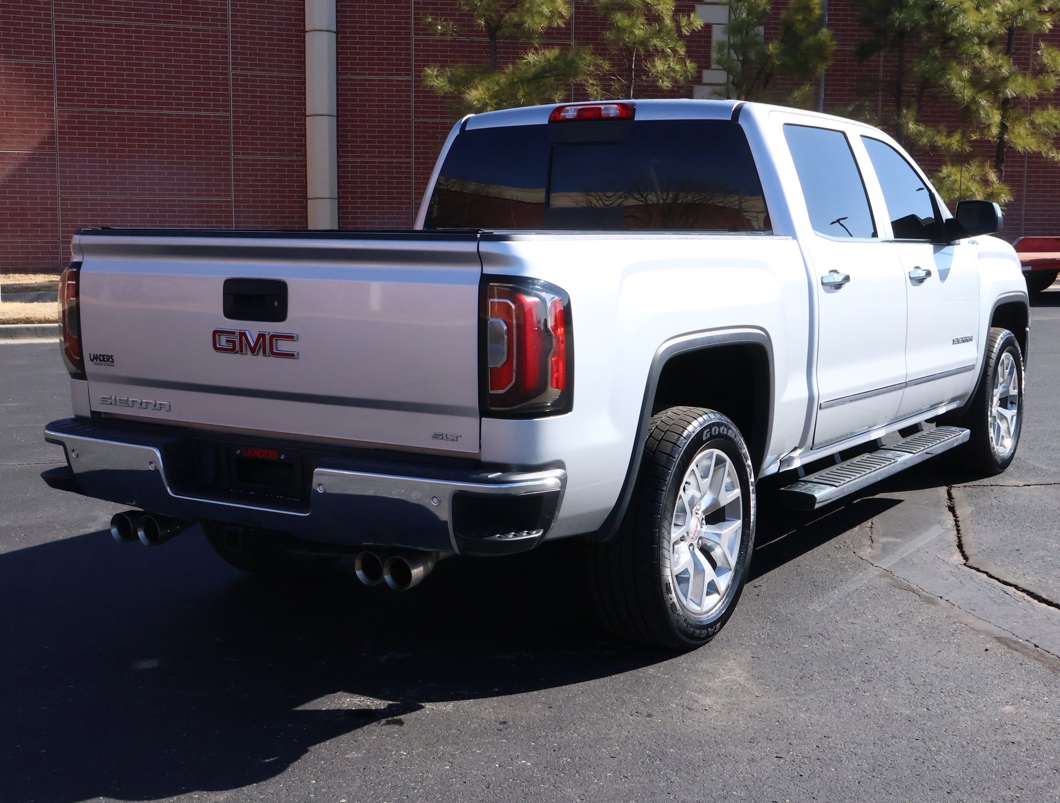 Used 2018 GMC Sierra 1500 SLT w/ SLT Premium Package image 30