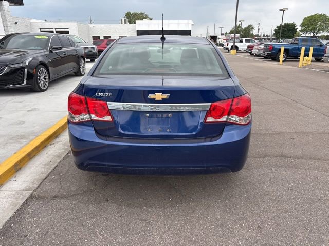 Used 2013 Chevrolet Cruze LS FWD image 8