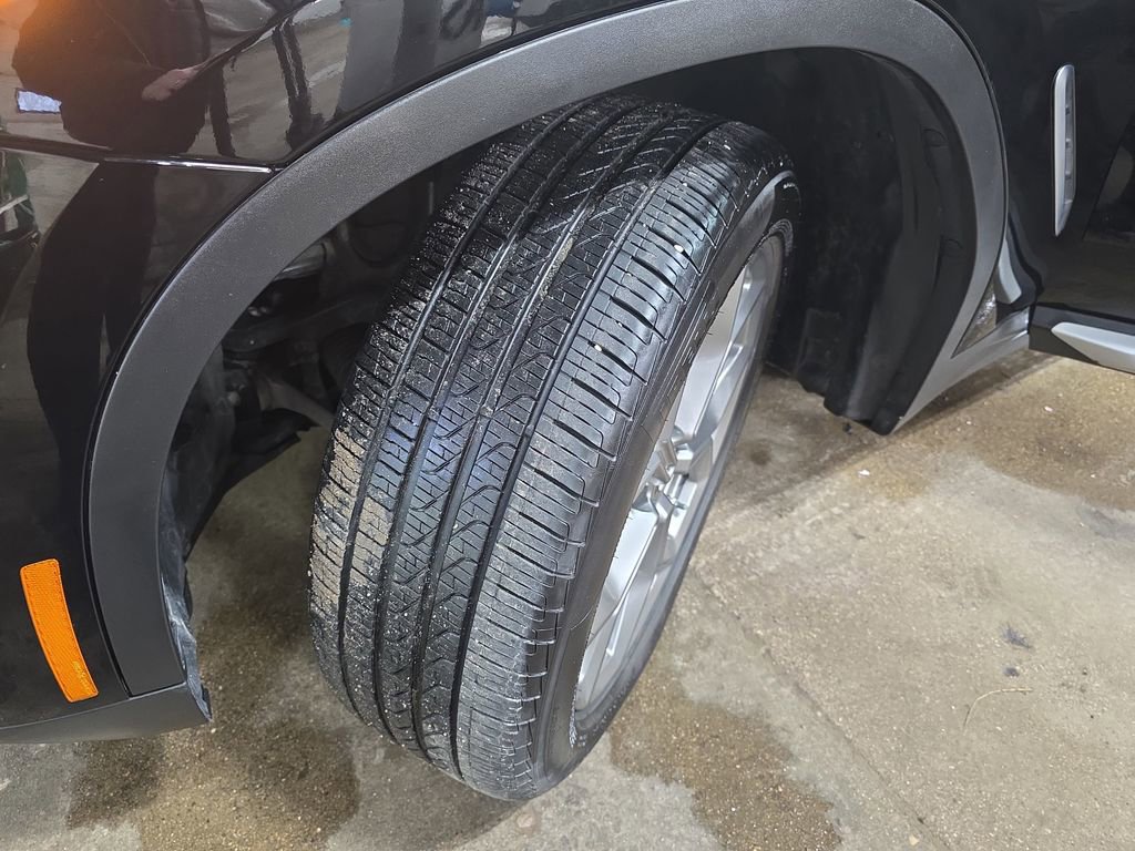 Used 2025 BMW X4 xDrive30i image 34