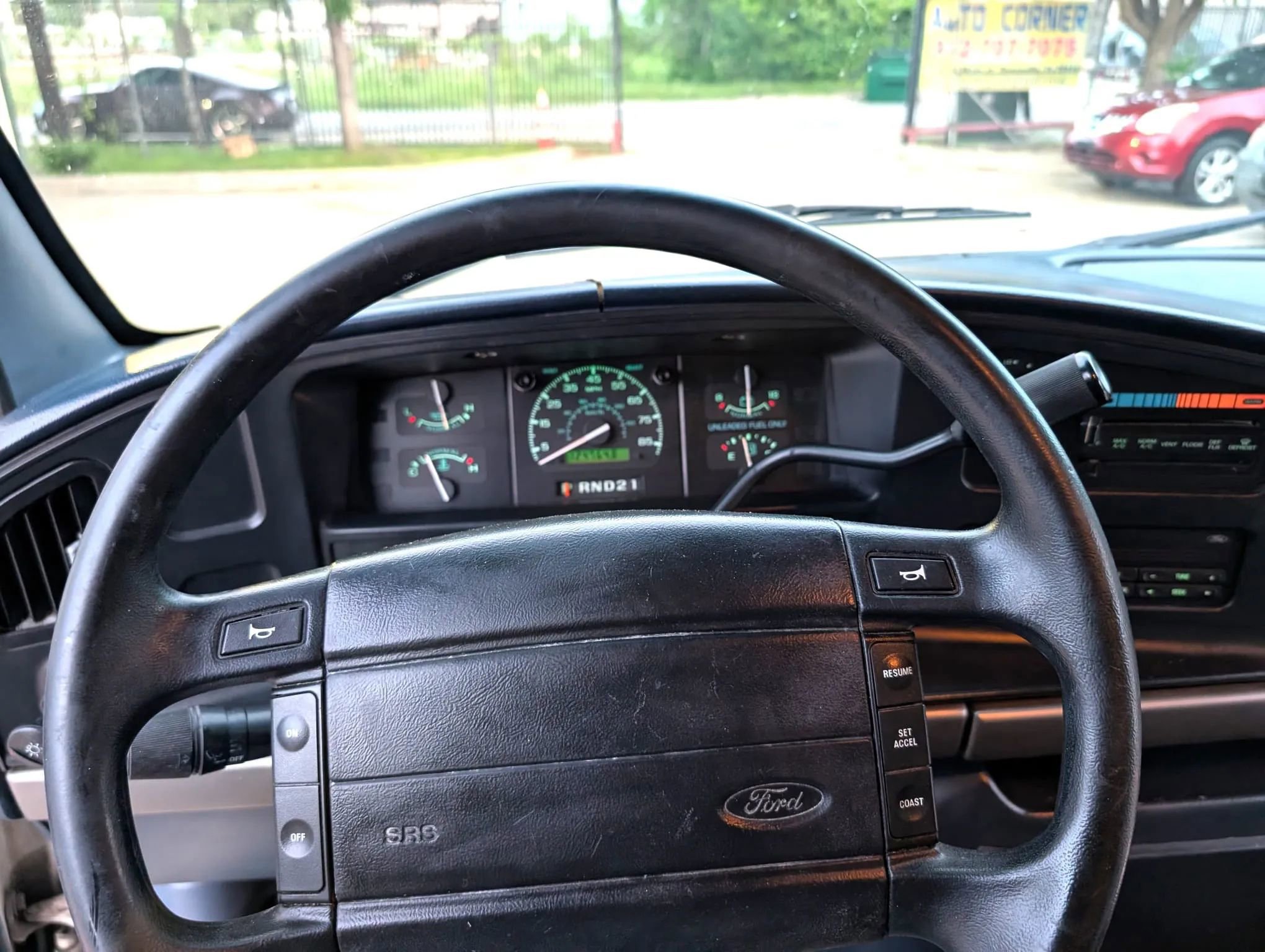 Used 1995 Ford E-250 and Econoline 250 Heavy-Duty image 8