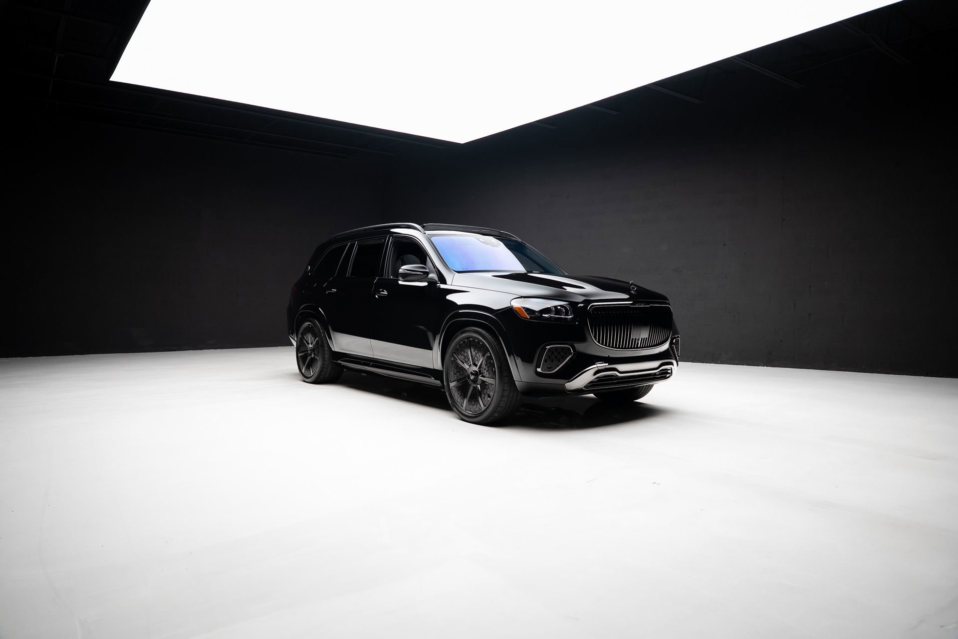 Used 2025 Mercedes-Benz Maybach GLS 600 4MATIC image 95