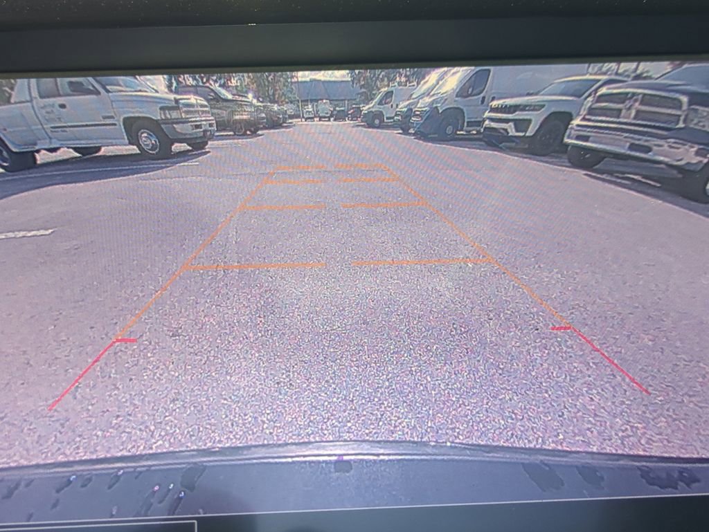 Used 2021 Chevrolet TrailBlazer ACTIV w/ Sun and Liftgate Package FWD image 24