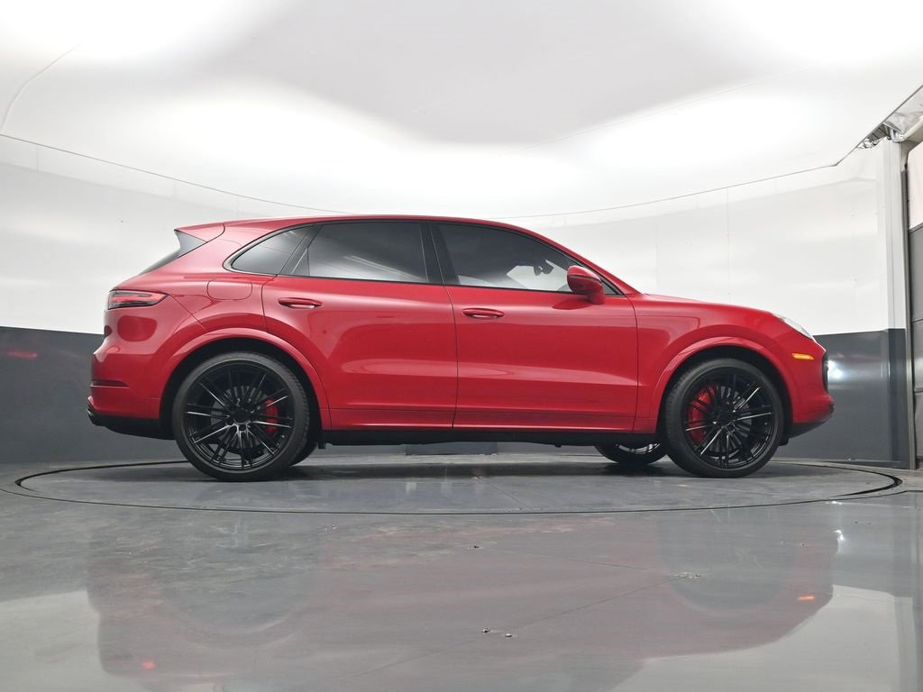 Used 2023 Porsche Cayenne Turbo w/ Premium Package Plus image 28