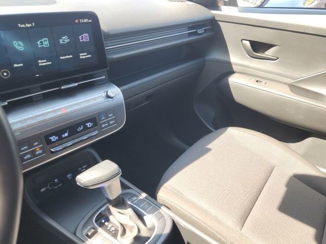 Used 2025 Hyundai Kona SEL image 26