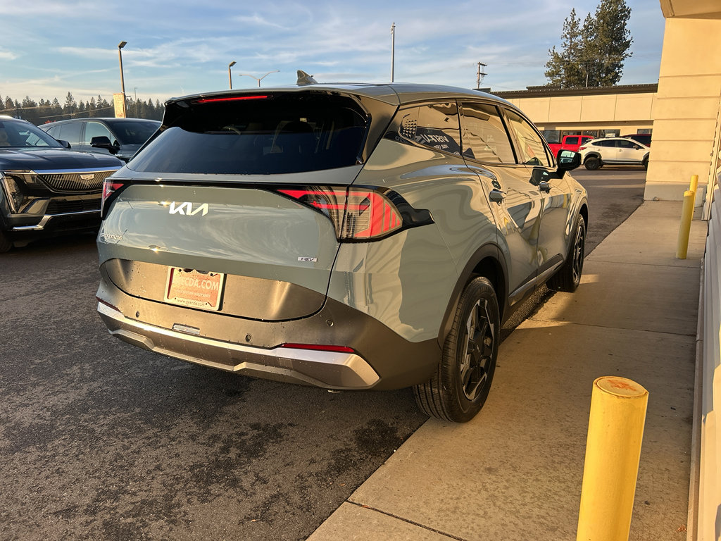 New 2026 Kia Sportage S image 4