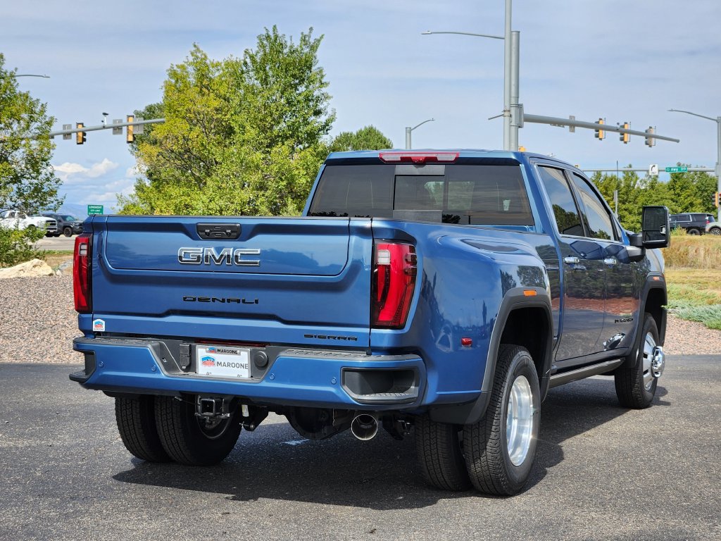 New 2026 GMC Sierra 3500 Denali Ultimate w/ LPO, Black Badging Package AWD/4WD image 3