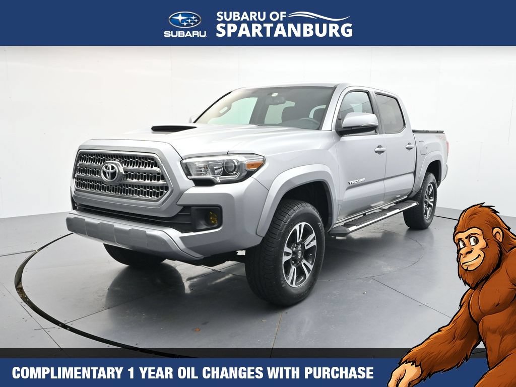 Used 2016 Toyota Tacoma TRD Sport w/ Premium & Technology Package AWD/4WD image 3