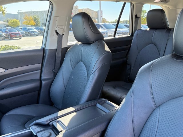 Used 2025 Toyota Grand Highlander FWD image 12