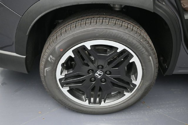 New 2026 Honda Pilot Touring image 14