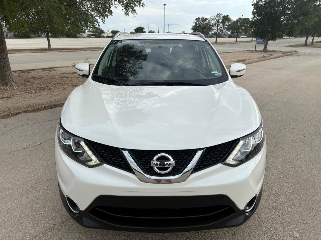 Used 2017 Nissan Rogue Sport SV w/ SV All-Weather Package AWD/4WD image 37