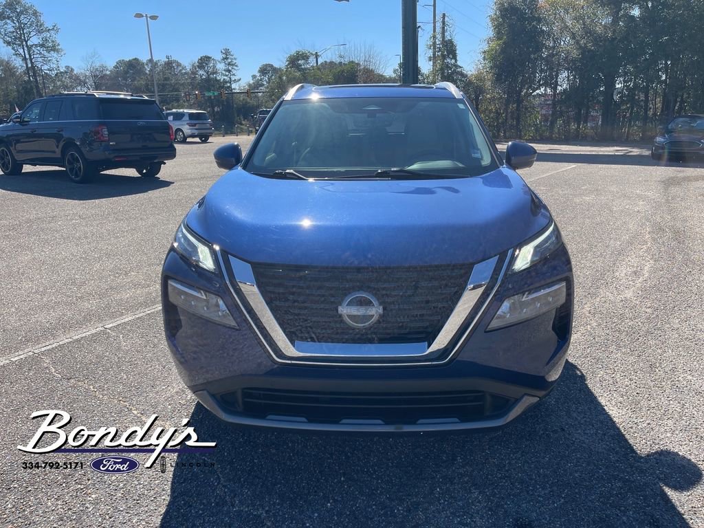 Used 2023 Nissan Rogue SL w/ SL Premium Package image 2