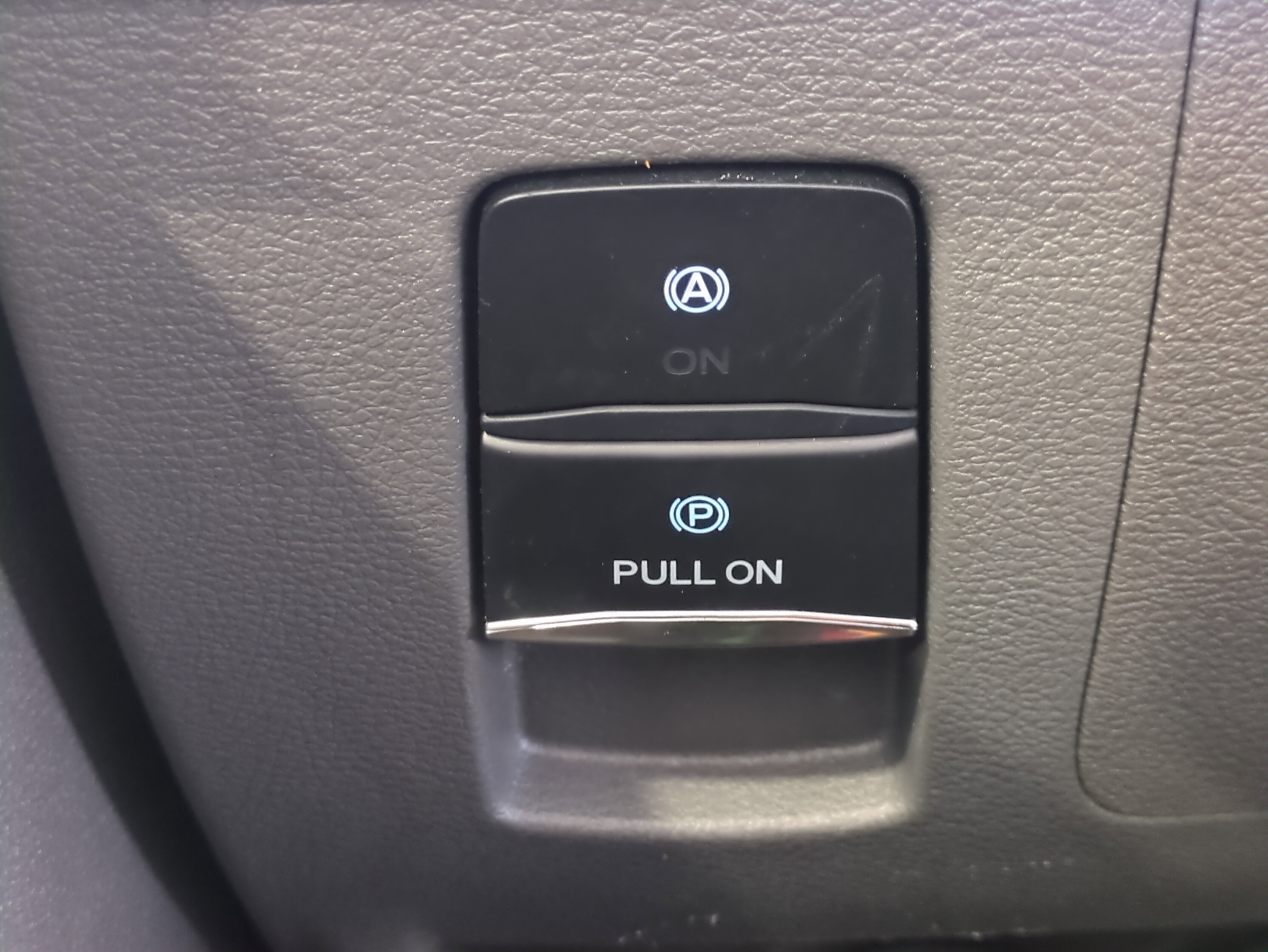 Used 2023 Ford Transit 350 XLT image 25