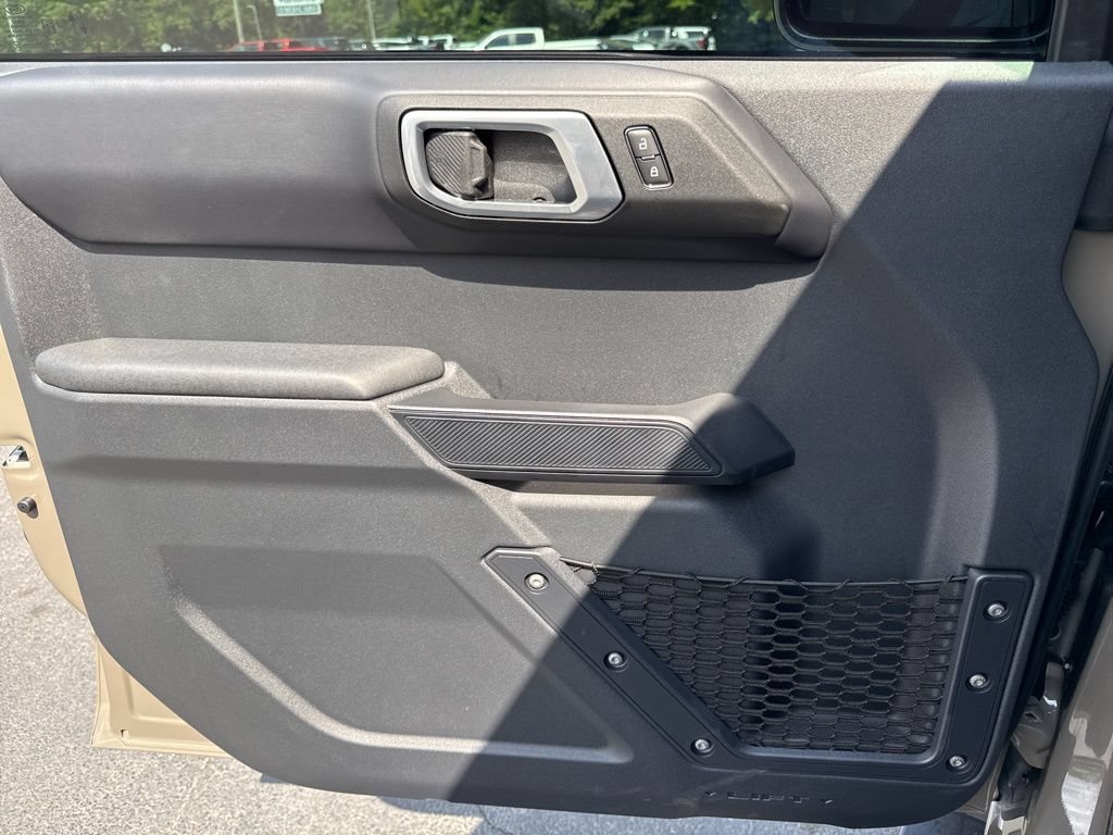 Used 2025 Ford Bronco Badlands AWD/4WD image 12