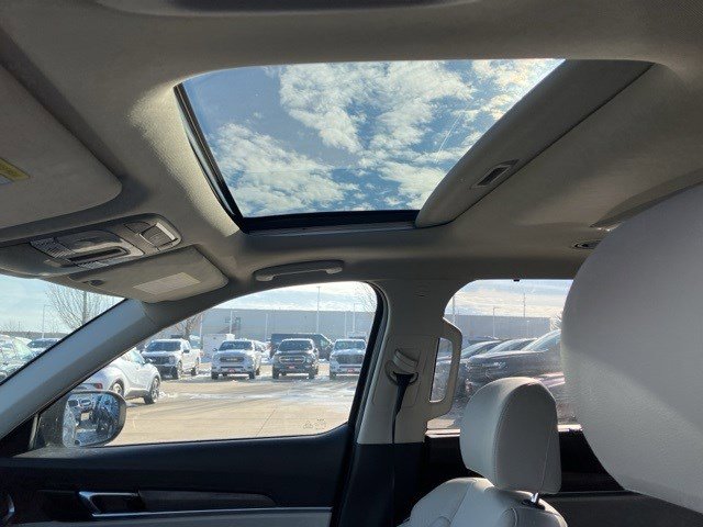 Used 2022 Kia Telluride EX w/ EX Premium Package image 13