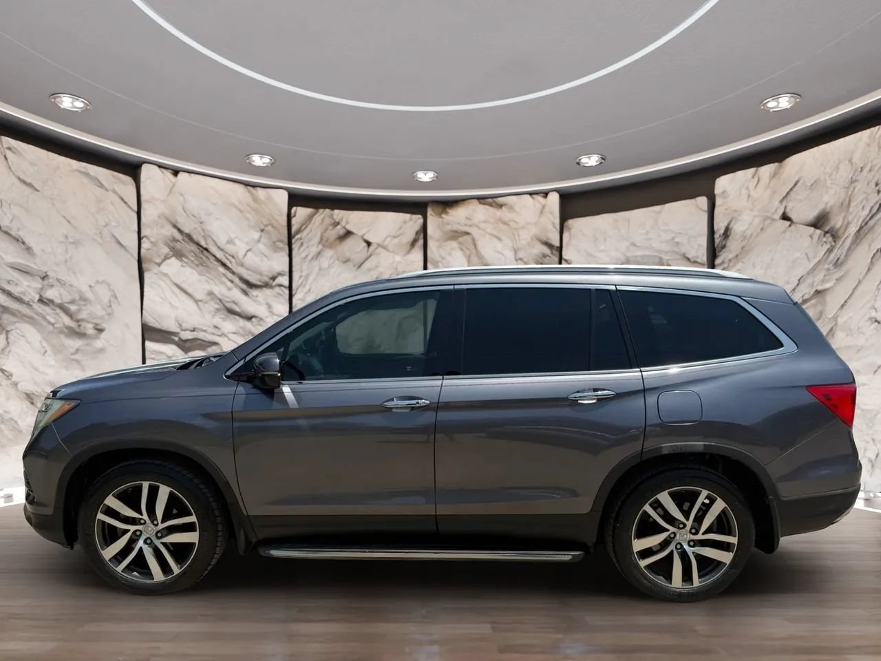Used 2016 Honda Pilot Elite image 3