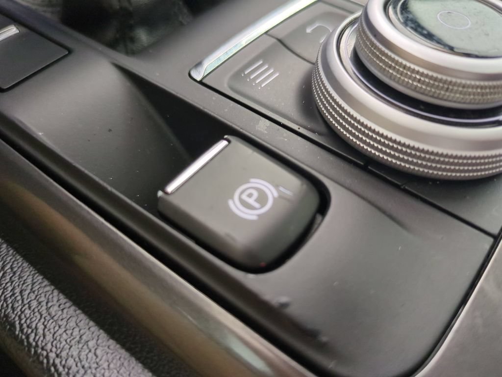 Used 2019 Maserati Ghibli RWD image 29