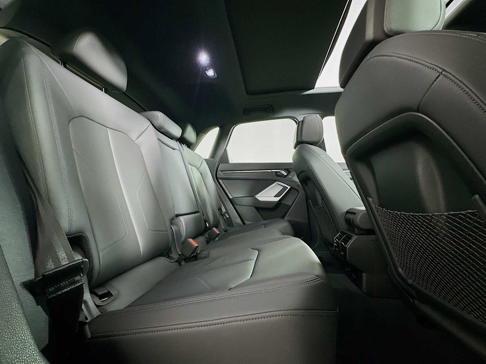 Used 2024 Audi Q3 2.0T Premium w/ Convenience Package image 25