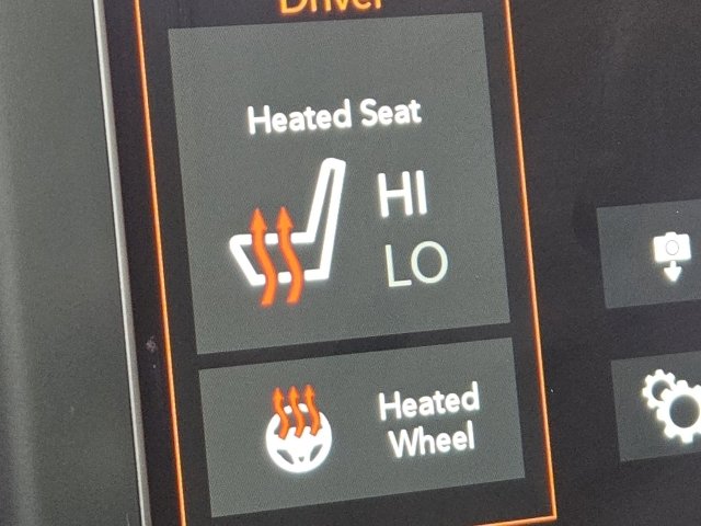 Used 2018 Jeep Grand Cherokee Altitude image 6