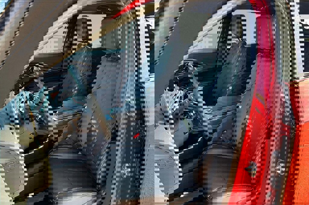 New 2026 Cadillac Lyriq Premium Sport image 9