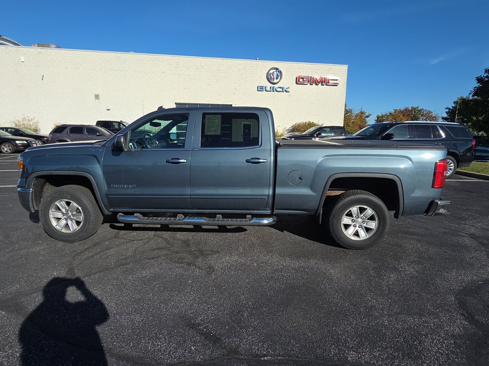 Used 2014 GMC Sierra 1500 SLE w/ SLE Value Package AWD/4WD image 8