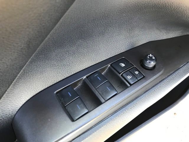 Used 2023 Toyota Camry SE image 15