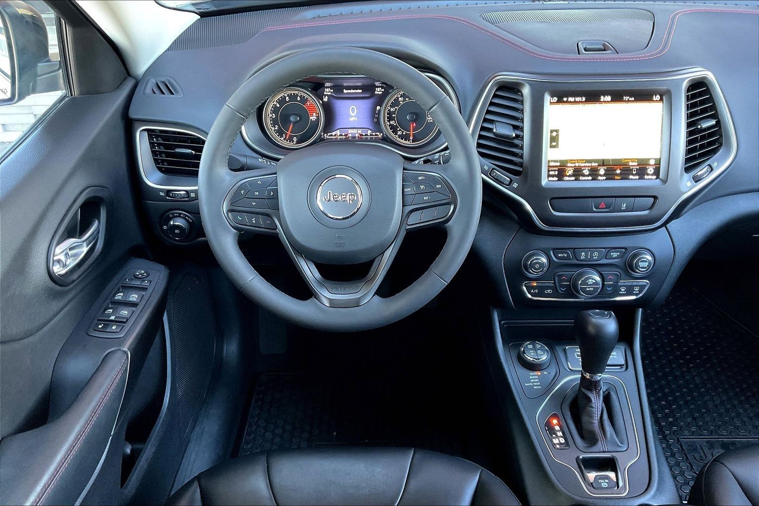 Used 2022 Jeep Cherokee Trailhawk w/ Sun, Sound & Nav Group image 8