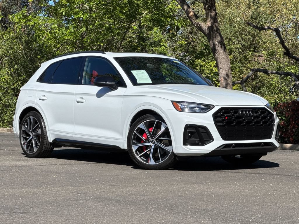 Used 2024 Audi SQ5 Premium Plus w/ Premium Plus Package AWD/4WD image 2