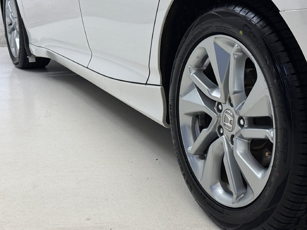 Used 2018 Honda Accord LX image 10
