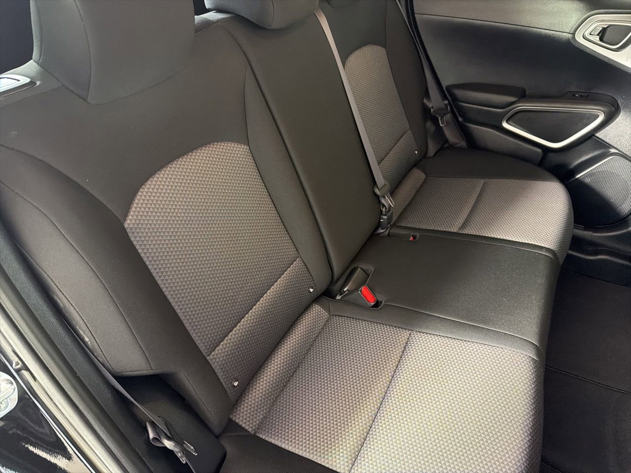 Used 2025 Kia Soul LX image 23