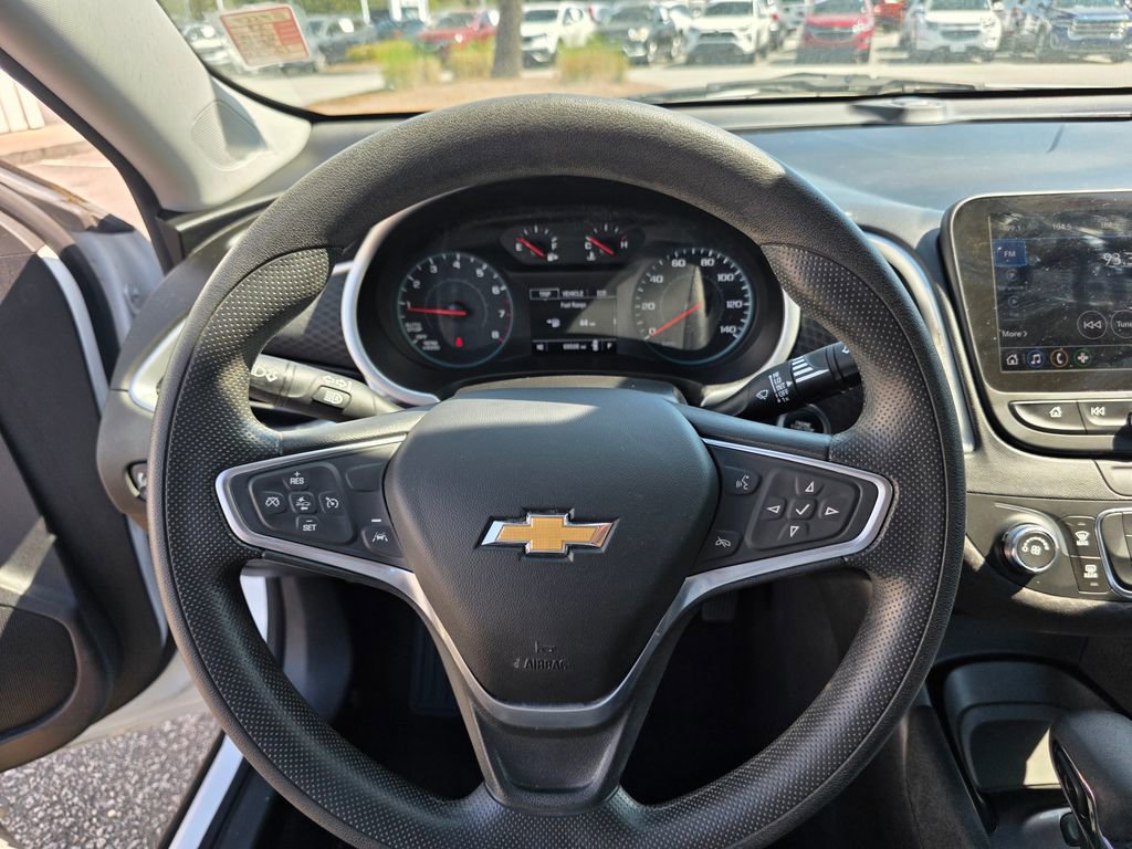Used 2023 Chevrolet Malibu LS FWD image 12