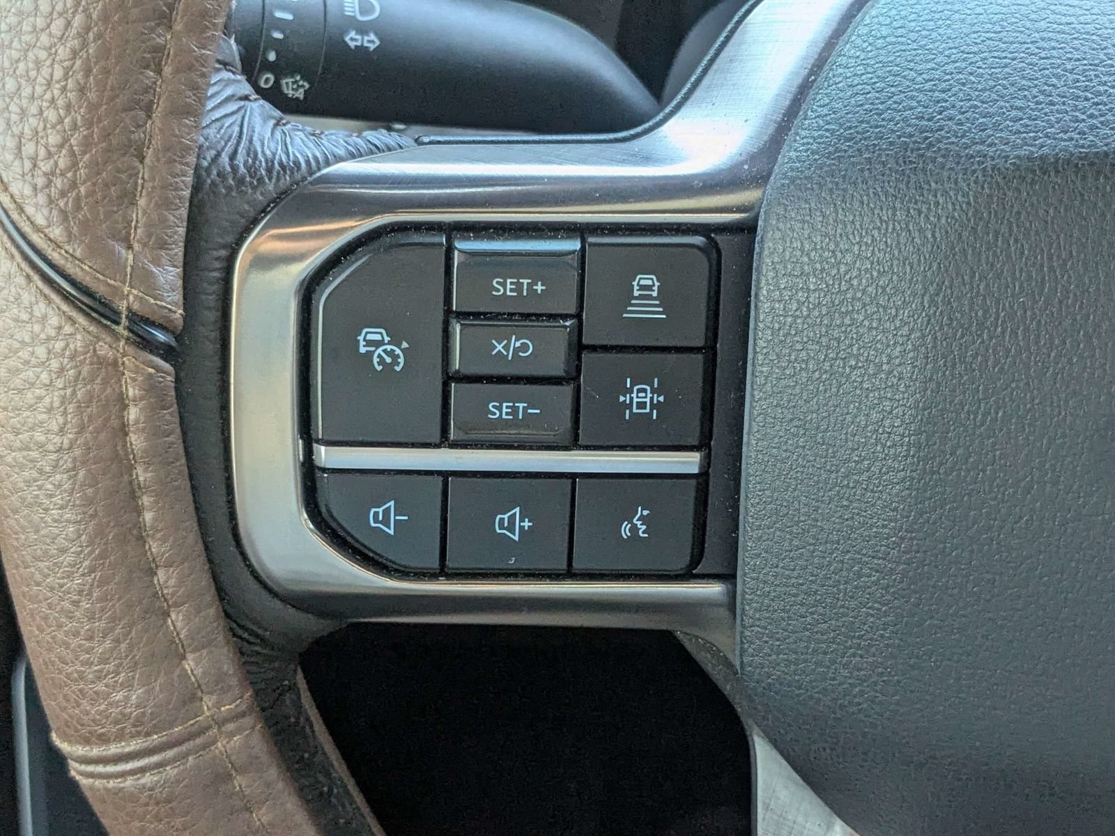 Used 2024 Ford F350 King Ranch w/ Tremor Off-Road Package AWD/4WD image 29
