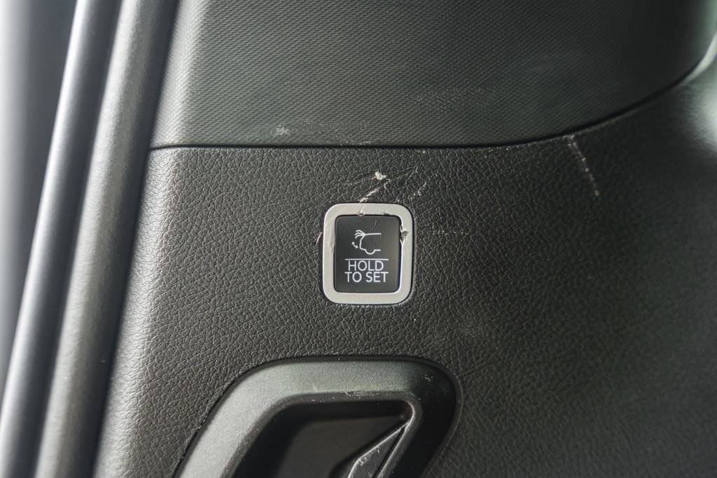 Used 2022 Jeep Wagoneer Series III image 12