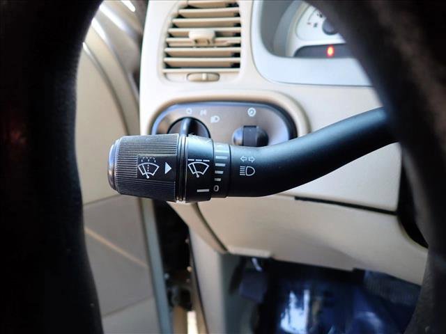 Used 2005 Ford Explorer Sport Trac XLS image 14