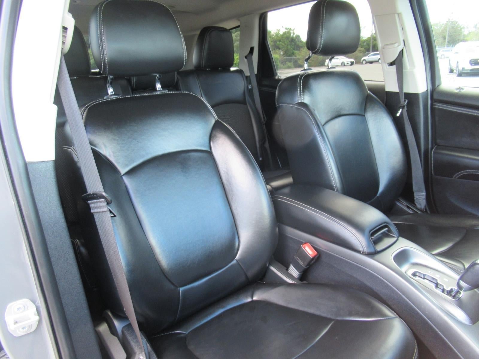 Used 2020 Dodge Journey Crossroad FWD image 9
