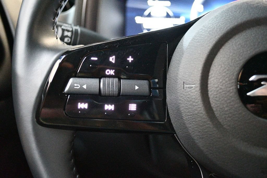 Used 2024 Nissan Z Performance w/ Floor Mat Package RWD image 31