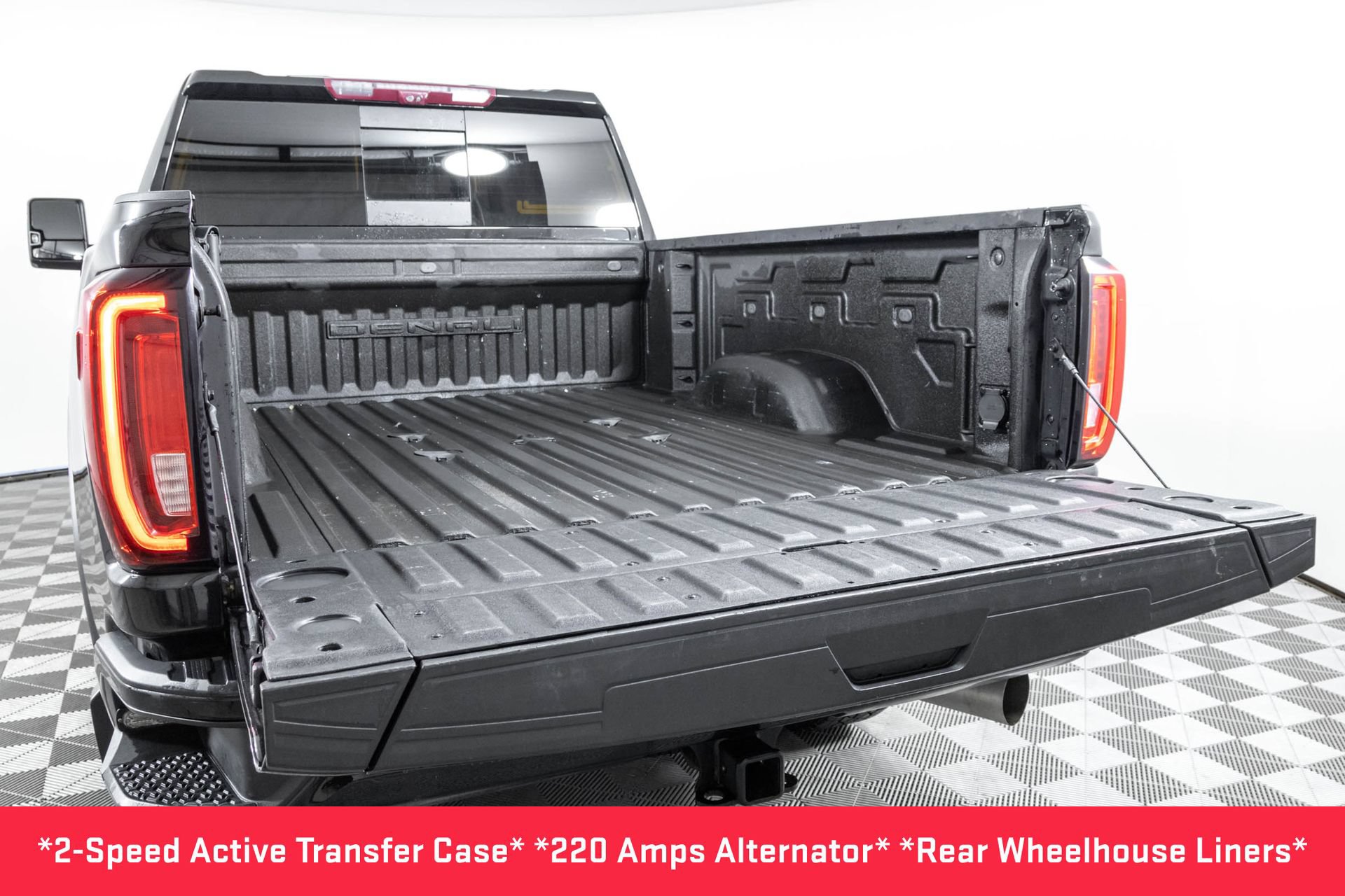 Used 2023 GMC Sierra 2500 Denali w/ Denali Ultimate Package AWD/4WD image 19