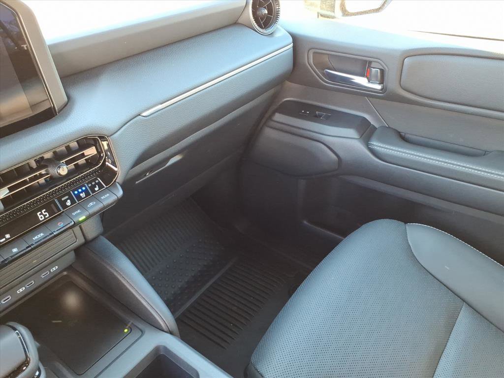 New 2026 Toyota Land Cruiser image 18