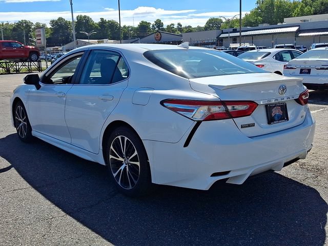 Certified 2020 Toyota Camry SE FWD image 3